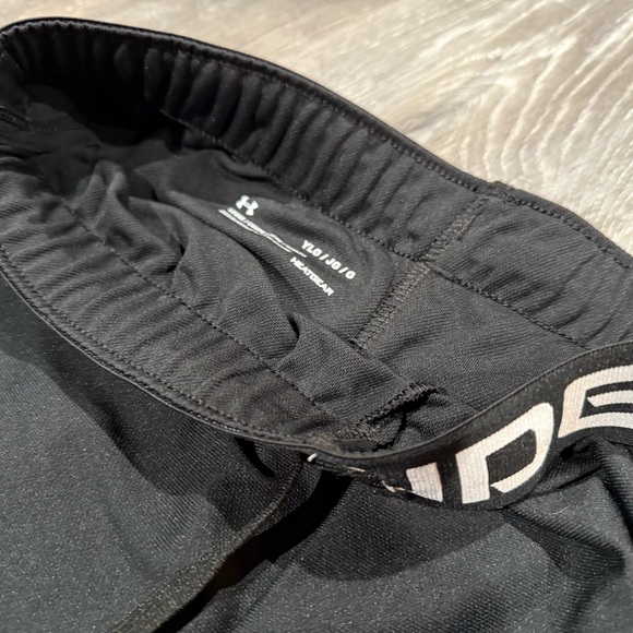 Under Armour Youth Athletic Black Shorts - Picture 3 of 3